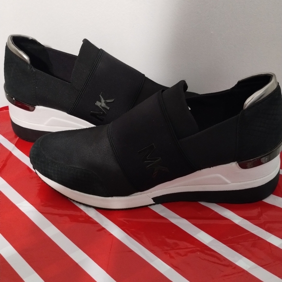 Michael Kors Black and White Women's Sneakers Felix - Picture 6 of 6